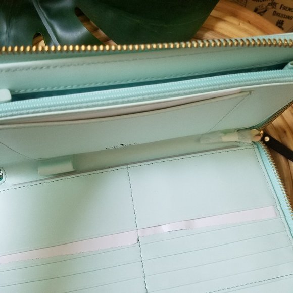 Kate Spade Out of Officen Kaden New Horizons - Picture 4 of 11